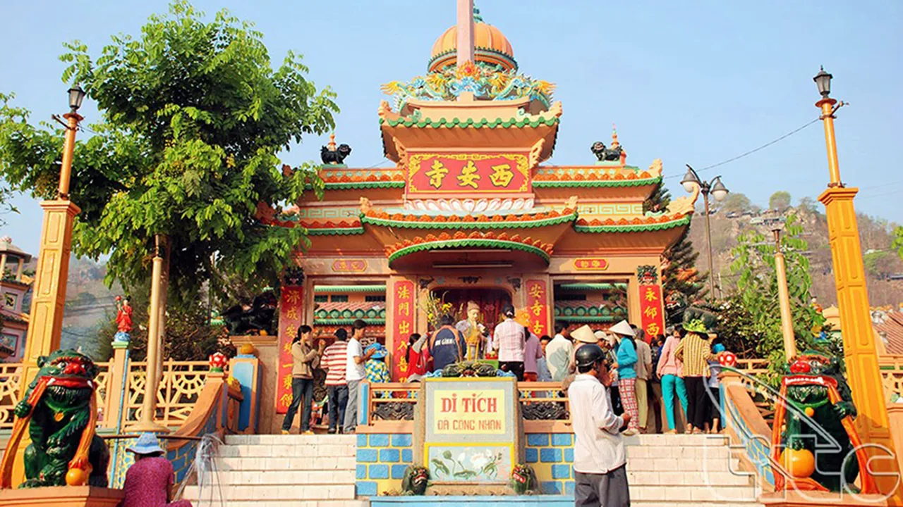 Vãn cảnh chùa Tây An Châu Đốc