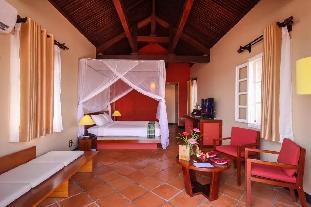 Victoria Núi Sam Lodge