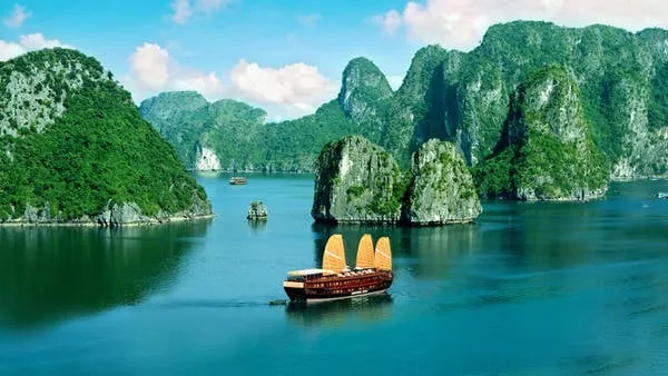 Vịnh Hạ Long - Việt Nam