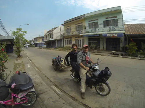Vượt đập thủy điện